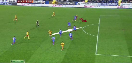 图片五：第81分钟梅西送出斜传