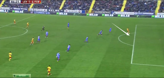 图片八：特略接梅西的传球