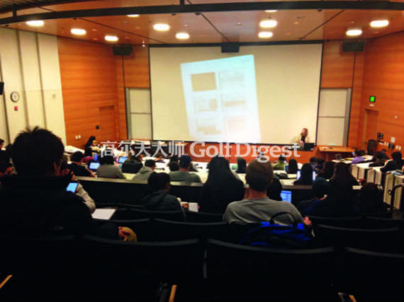 为了错开下午的训练时间，我每学期都只选修上午的课程；