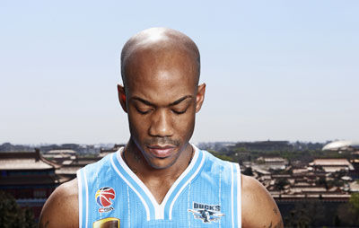 这是北京城俯瞰故宫最好的位置，回首之处便是紫禁城的红墙影壁。