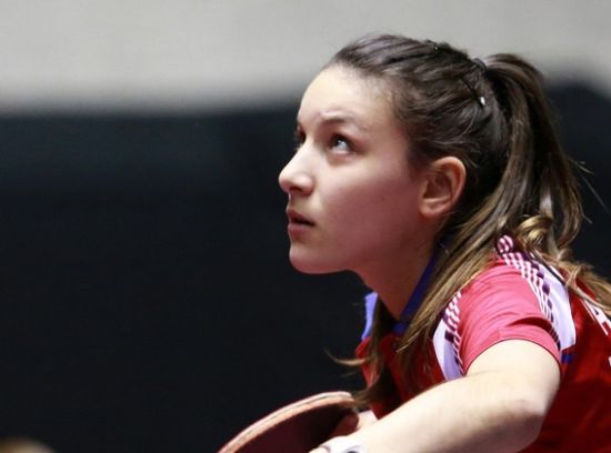 法国美女扎里夫