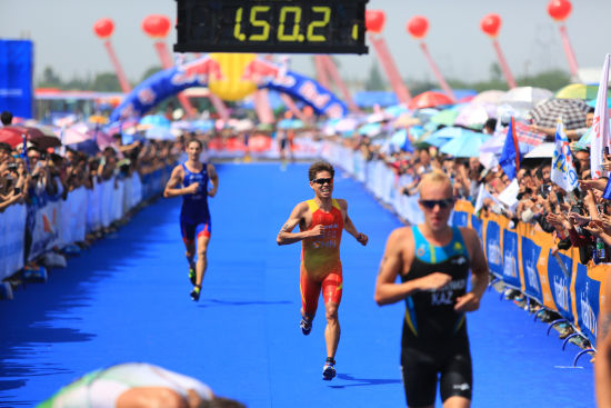 白发全冲刺瞬间