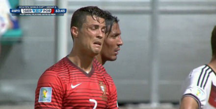 设计台词：这特么踢毛啊，妈妈我要回家！