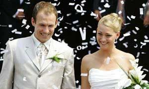 话说当年和白雪公主在一起的也是王子