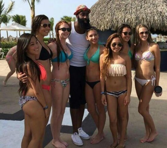 我有后宫佳丽三千，你们还嫩点