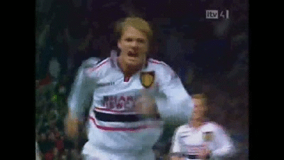 贝克汉姆也被草皮坑了