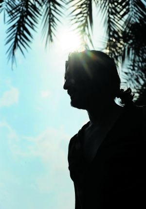 　　阿布说飞翔是人与生俱来最原始的梦想，人只有在空中俯瞰大地的时候，才会释放出隐藏在内心深处很多意想不到的念头和情绪。