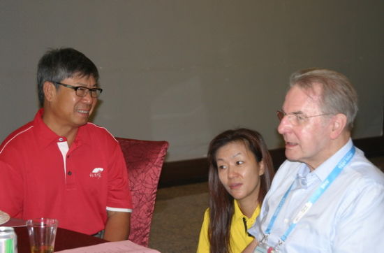 罗格先生与林铭田董事长约定十月来银杏湖打球。