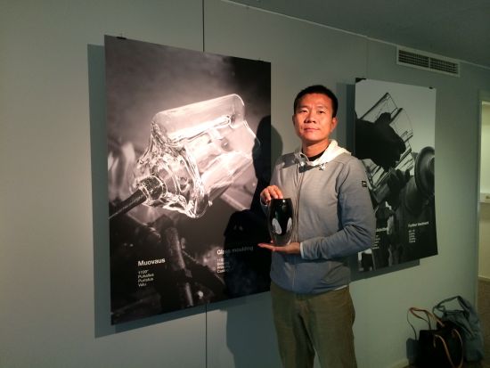 参观iittala玻璃器皿工厂。