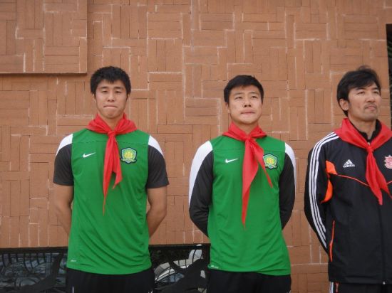 国安队员走进西马金润小学