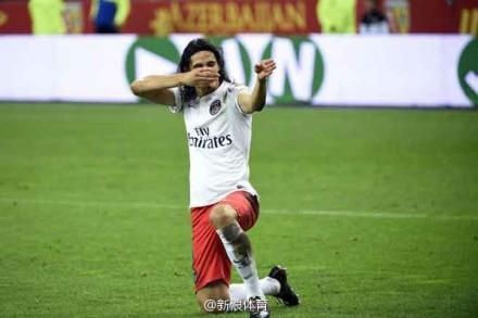 卡瓦尼因这个庆祝动作吃红牌