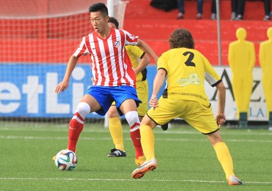 徐新在马竞C队的比赛中