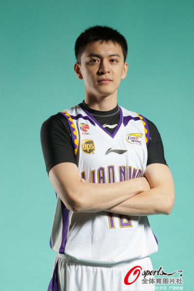 杨鸣新赛季留队让球迷安心