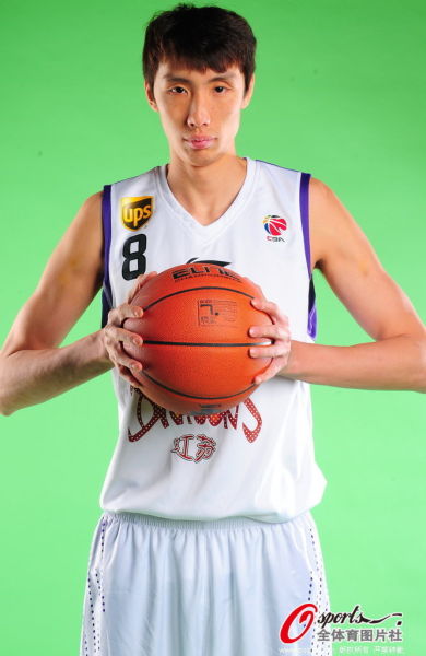 易立的攻击力依然出色