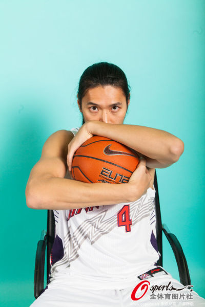 曾哥策应能力非常强