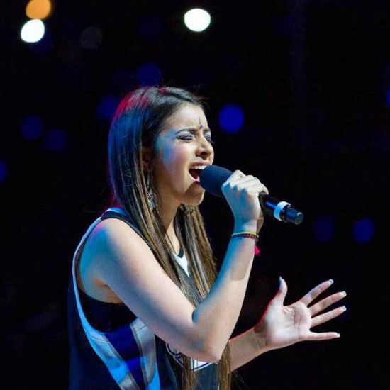 Anjali World (不要问我她为什么不和她老爸一个姓……因为我也不知道)