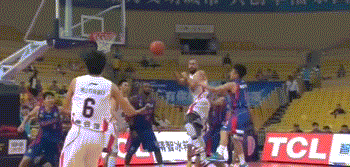 曾令旭投压哨三分