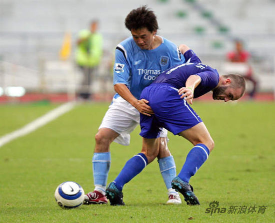 昔日征战英超的中国悍将孙继海
