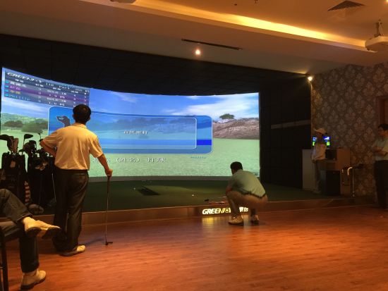 　　(图五)选手推杆看线