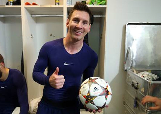 　　2014年11月25日，梅西对希腊人竞技再进三球，超越劳尔成为欧冠历史上最能进球的球员(74球)