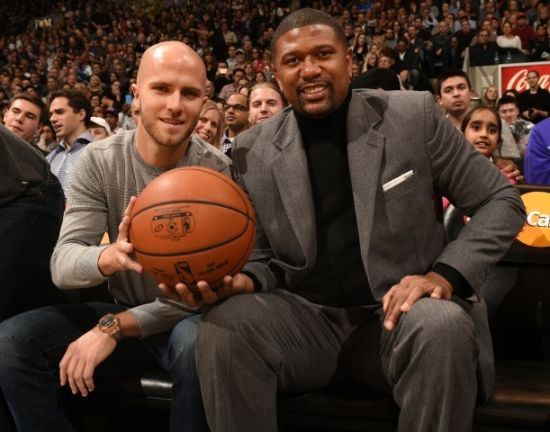 杰伦-罗斯重回猛龙主场