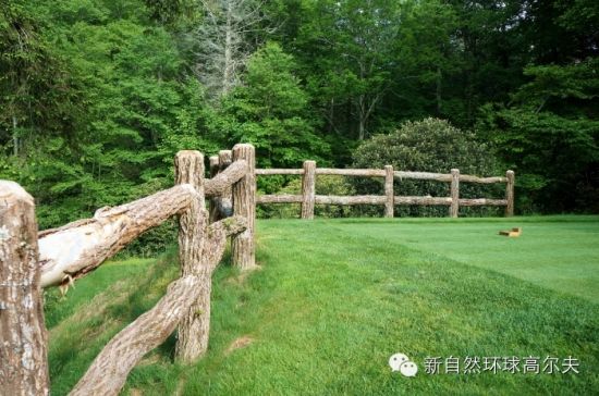 高地高尔夫(highlandscountry club)发球台栏杆