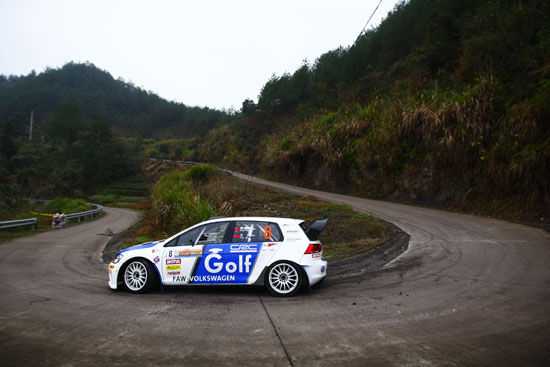 一汽大众车队陈德安/王洋在比赛中
