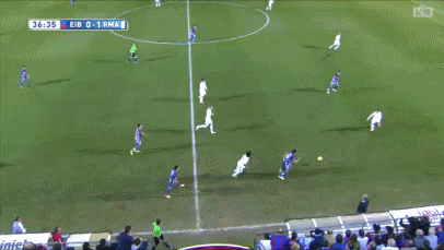 让你拍了么？信不信我给你打下来！