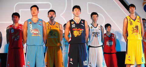 安踏时代五颜六色的球衣