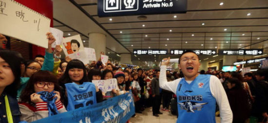 球迷可以买到自己喜欢球星的球衣