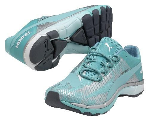 　PUMA Mobium Elite SPEED NC跑女款。