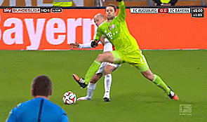 诺伊尔的护球像谁？