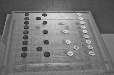 洛阳出土的宋代瓷胎象棋洛阳市博物馆藏