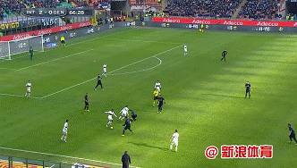 曼奇尼则是相当开心~~