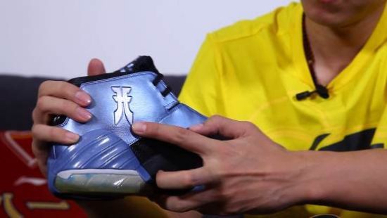 韩硕的全明星战靴