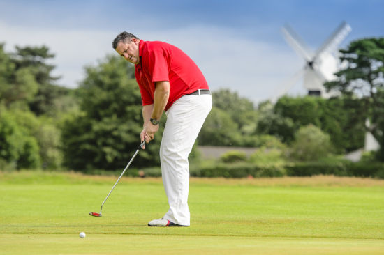 推杆动作相对灵活一些