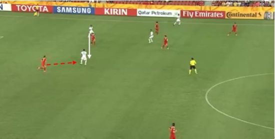 图3 第40分钟，武磊积极回追