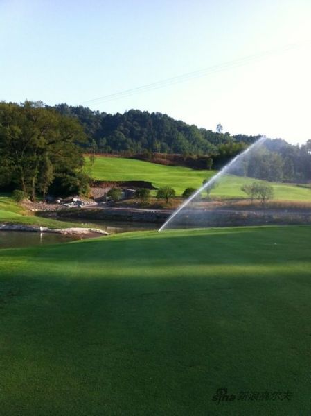 梵净山球场一角