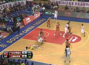 朱芳雨获得空位投篮机会。