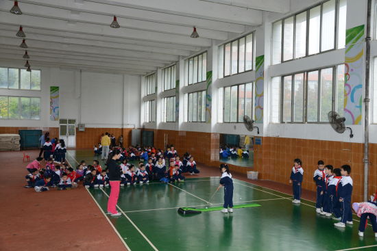 充分利用场地