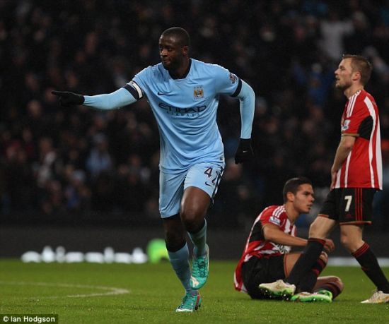 图雷离开巴萨后成为世界顶级中场