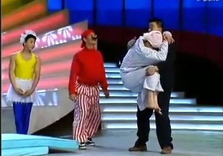 体操队员参演《宇宙体操选拔赛》