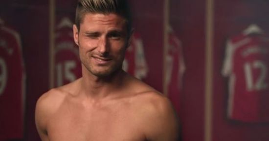 别以为吉鲁只有“颜”