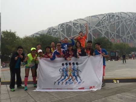 自2005年以来，队长猛哥带领队员参加了是10次北京马拉松比赛。