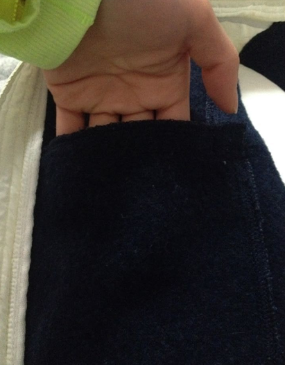 背心里面的内置口袋，十分人性化，方便。