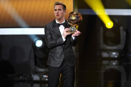 凯恩被PS成获得金球奖