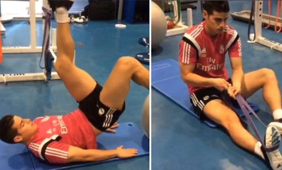 J罗正做着康复训练