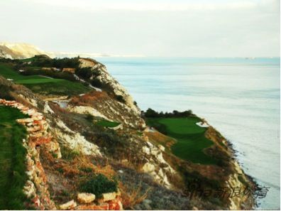 险峻的球场不适合赛事