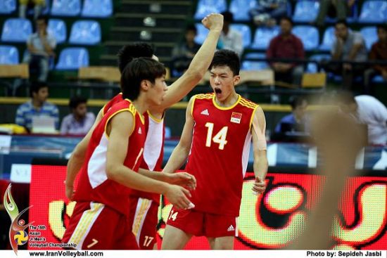 颜廷炜亚青赛霸气怒吼