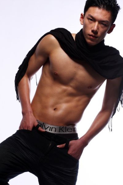 颜廷炜时尚写真